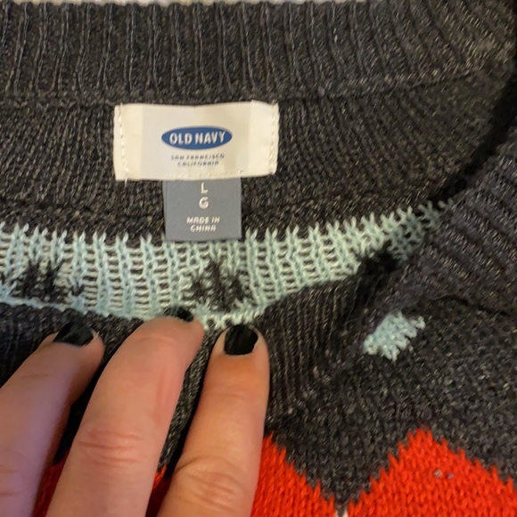 Large Old navy winter sweater - Picture 2 of 5